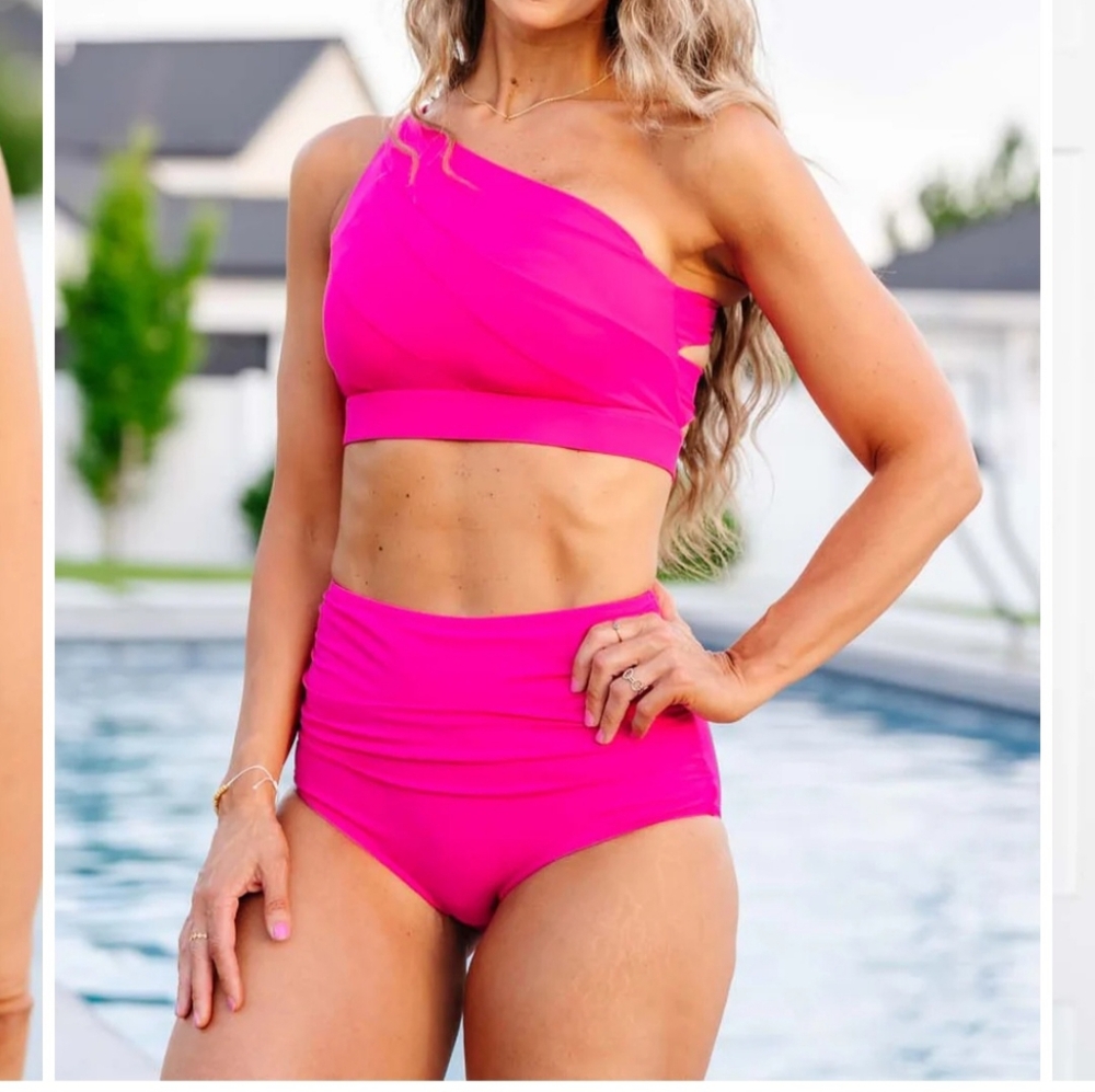 Kiava Ruched Bottom High Rise
